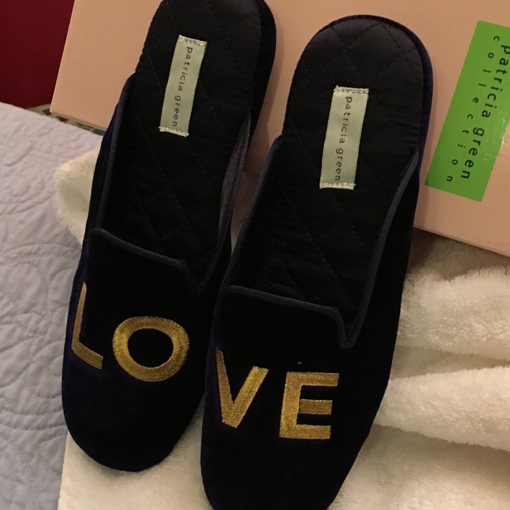 Navy Blue Velvet Slippers with Gold Lettering NWT - Picture 4 of 10